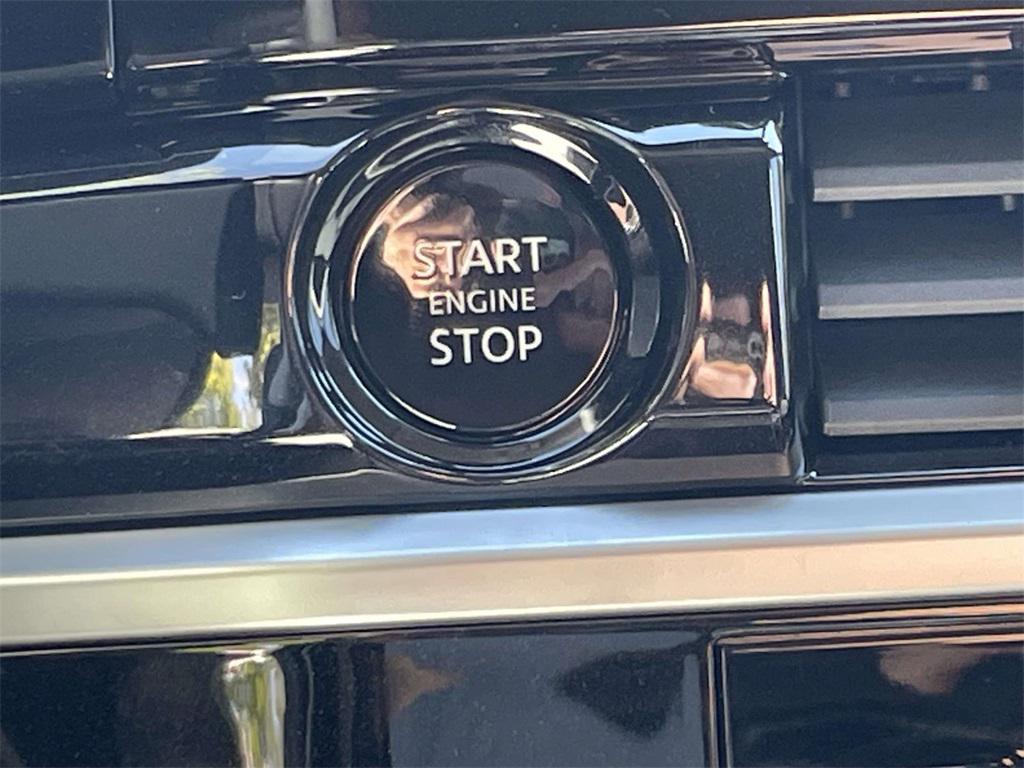 new 2025 Nissan Pathfinder car, priced at $35,435