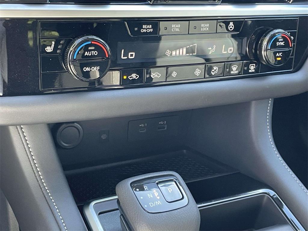 new 2025 Nissan Pathfinder car, priced at $35,435