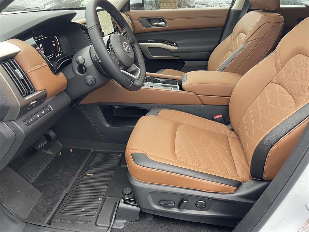new 2025 Nissan Pathfinder car, priced at $42,784