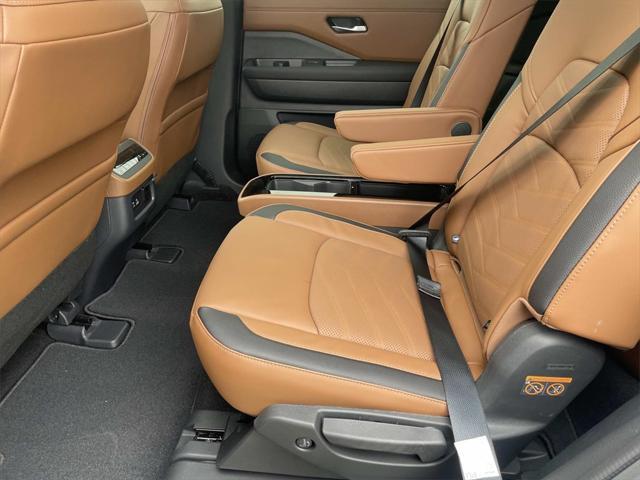 new 2025 Nissan Pathfinder car, priced at $50,255