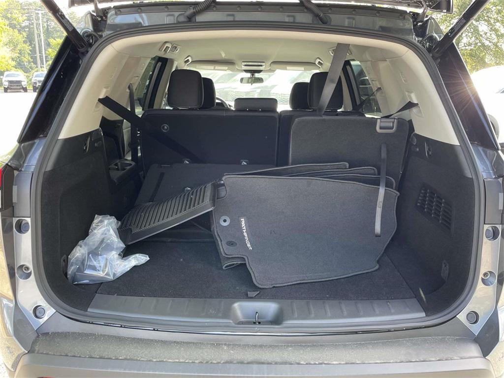 new 2025 Nissan Pathfinder car, priced at $32,612