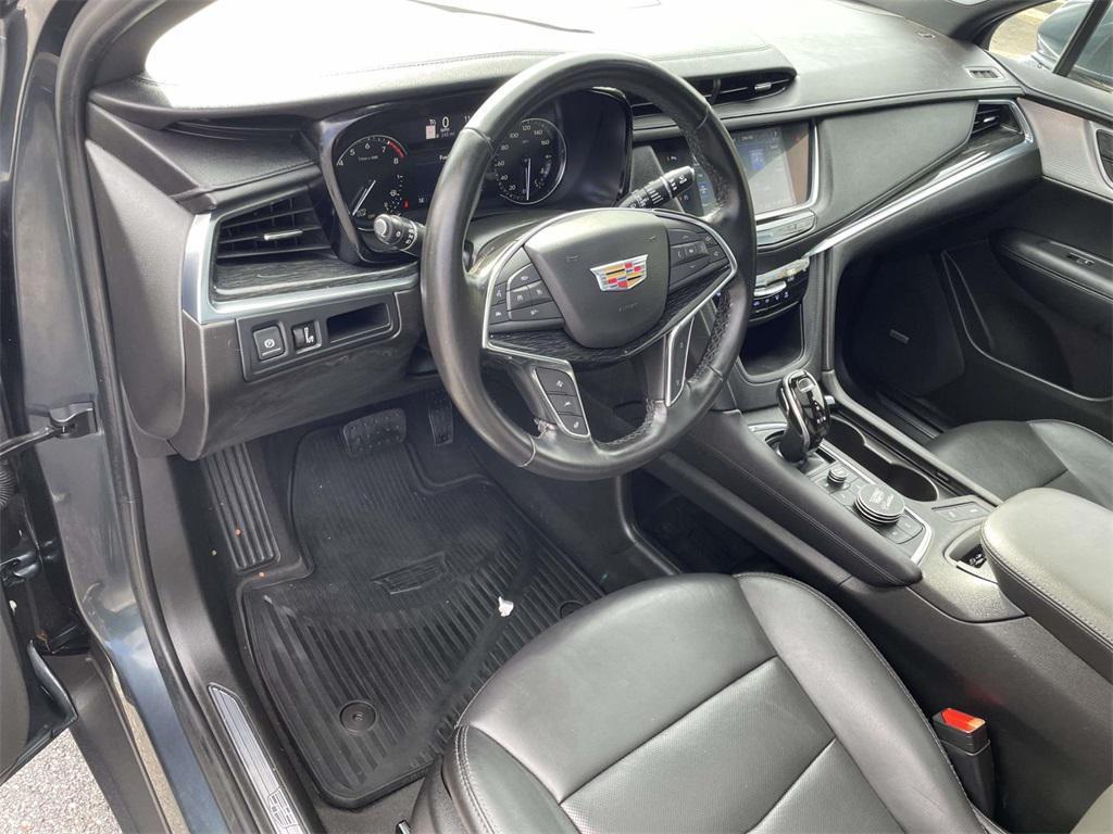 used 2020 Cadillac XT5 car, priced at $21,696