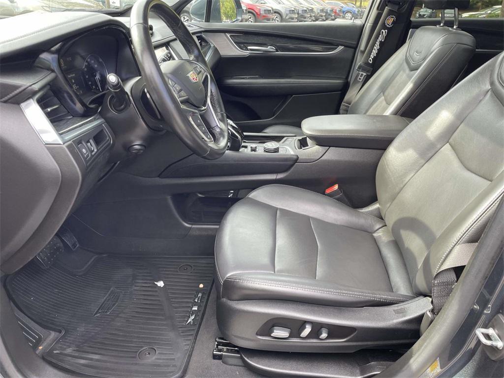 used 2020 Cadillac XT5 car, priced at $21,696