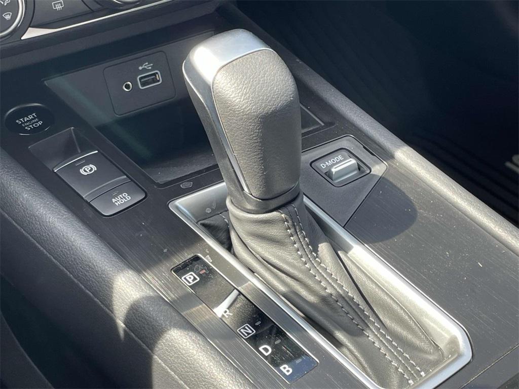 new 2025 Nissan Kicks car, priced at $22,188