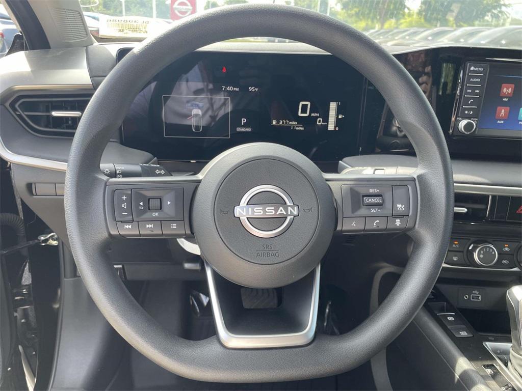 new 2025 Nissan Kicks car, priced at $22,188