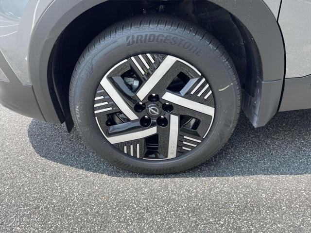new 2025 Nissan Kicks car, priced at $23,746