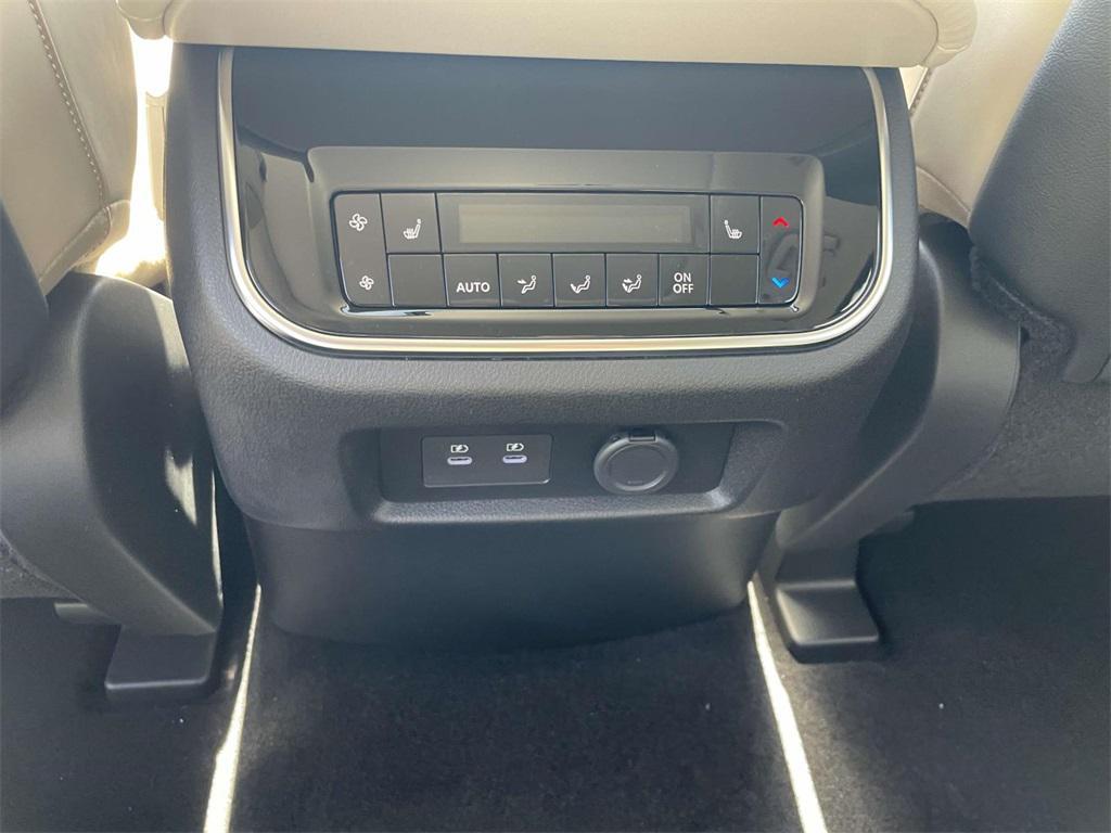 new 2025 Nissan Armada car, priced at $75,560