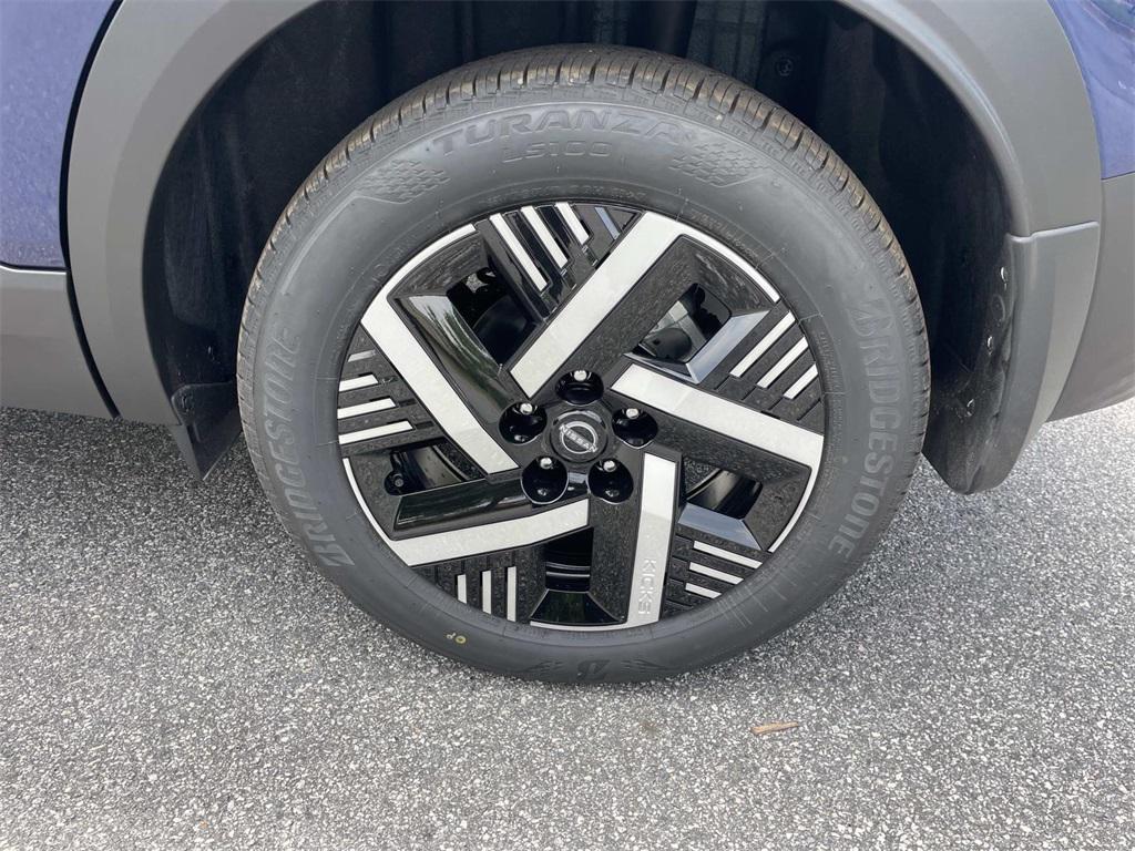 new 2025 Nissan Kicks car, priced at $23,565