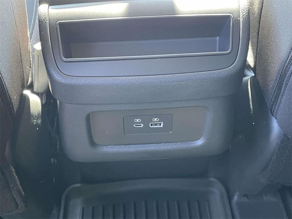 new 2025 Nissan Pathfinder car, priced at $31,660