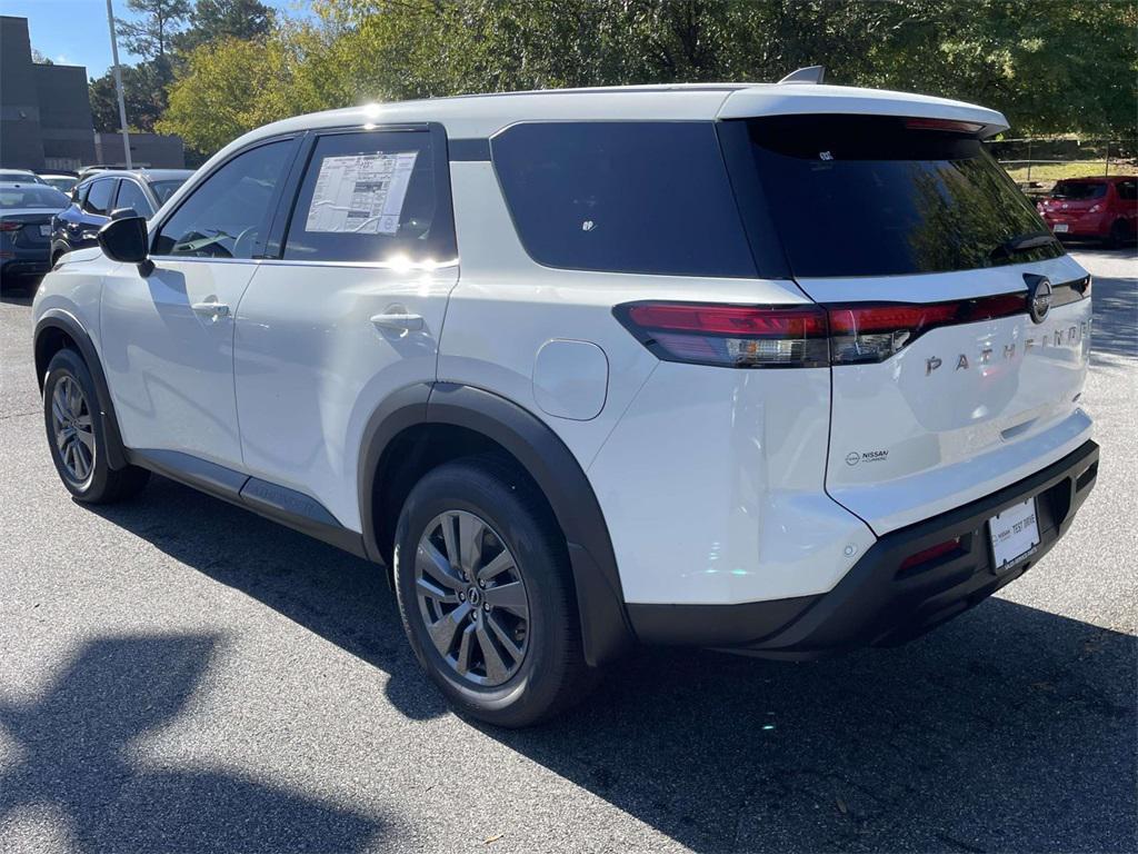 new 2025 Nissan Pathfinder car, priced at $31,660