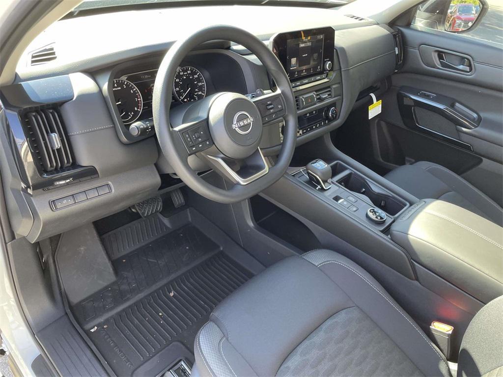 new 2025 Nissan Pathfinder car, priced at $31,660
