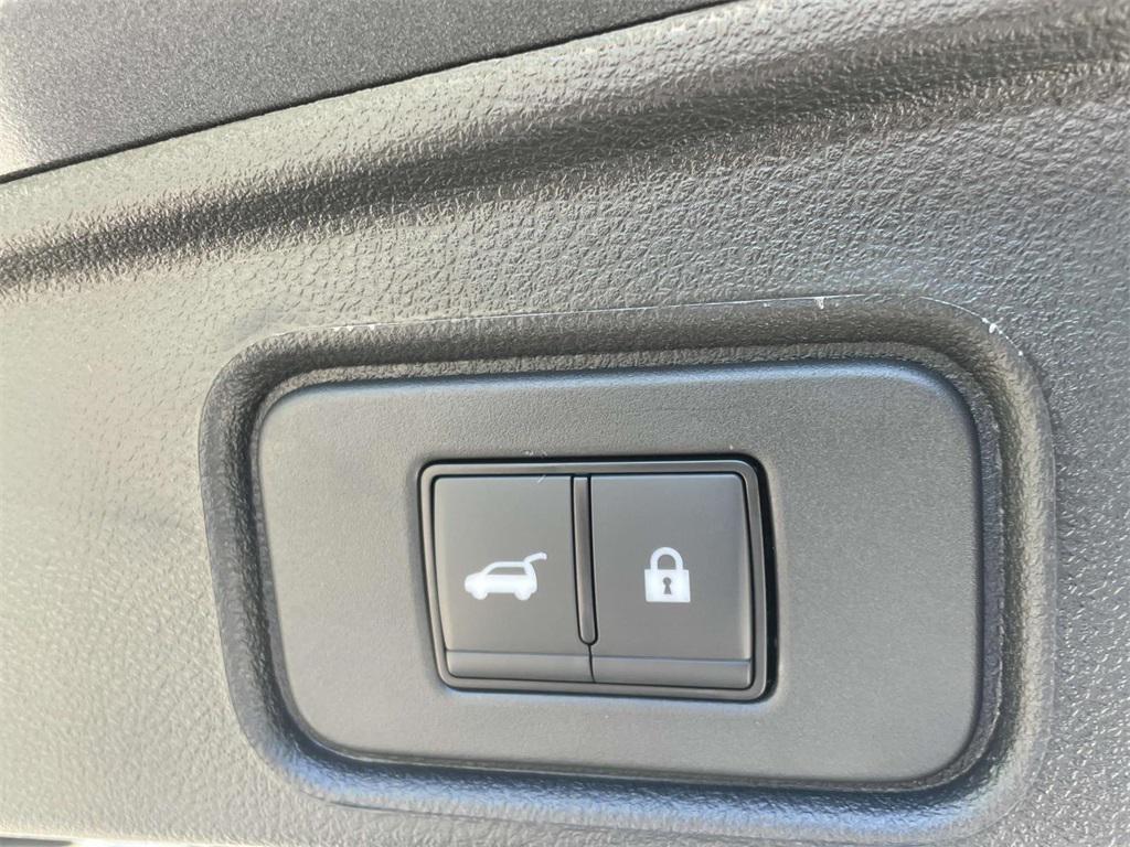 new 2025 Nissan Pathfinder car, priced at $34,757