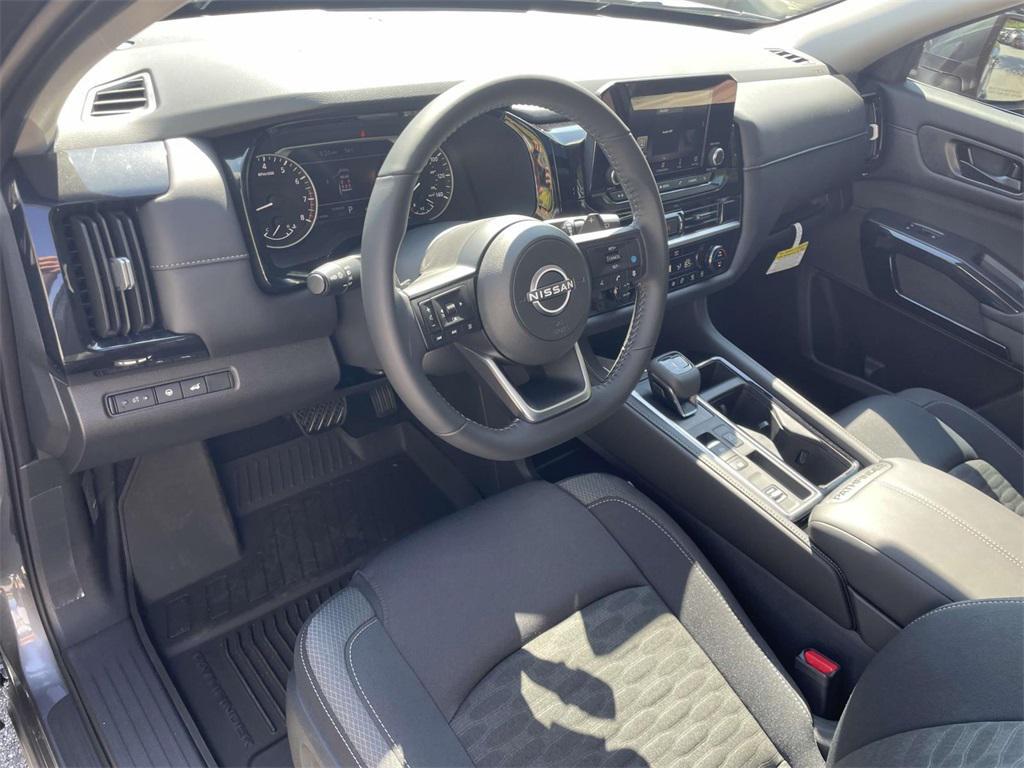 new 2025 Nissan Pathfinder car, priced at $34,757