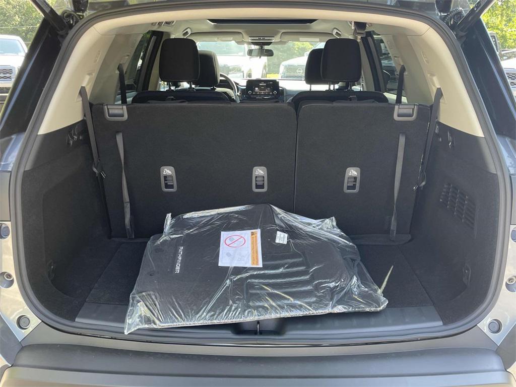 new 2025 Nissan Pathfinder car, priced at $34,757