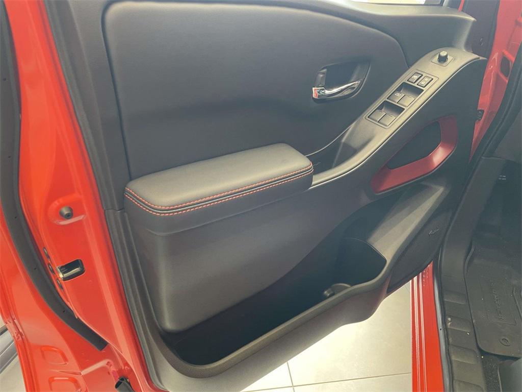 new 2025 Nissan Frontier car, priced at $39,724