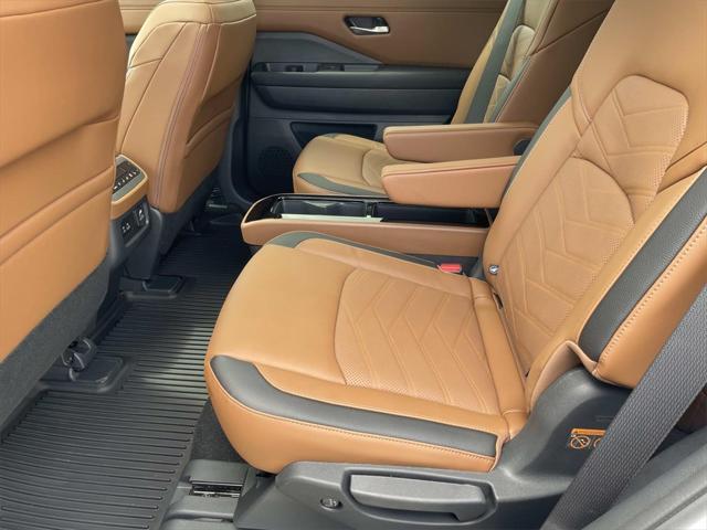 new 2025 Nissan Pathfinder car, priced at $47,535