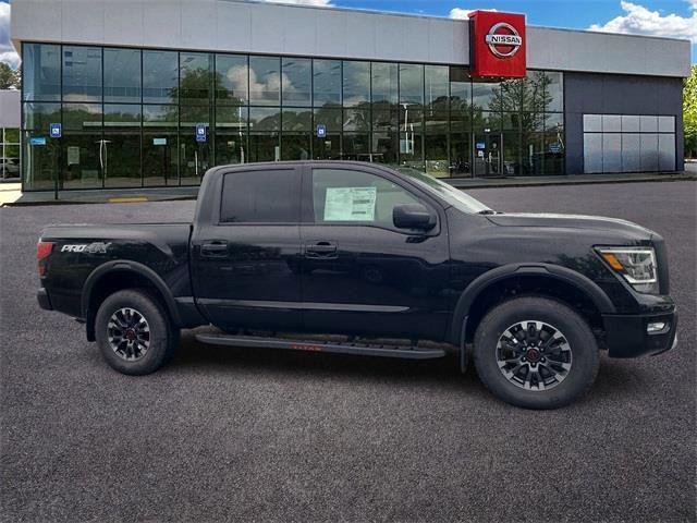 new 2024 Nissan Titan car, priced at $50,554