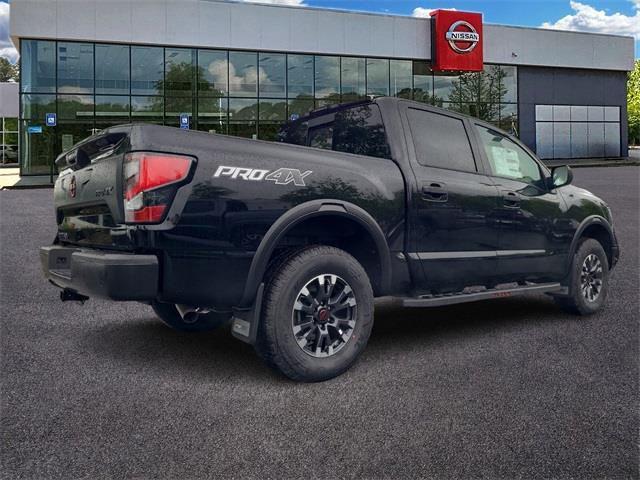 new 2024 Nissan Titan car, priced at $50,554