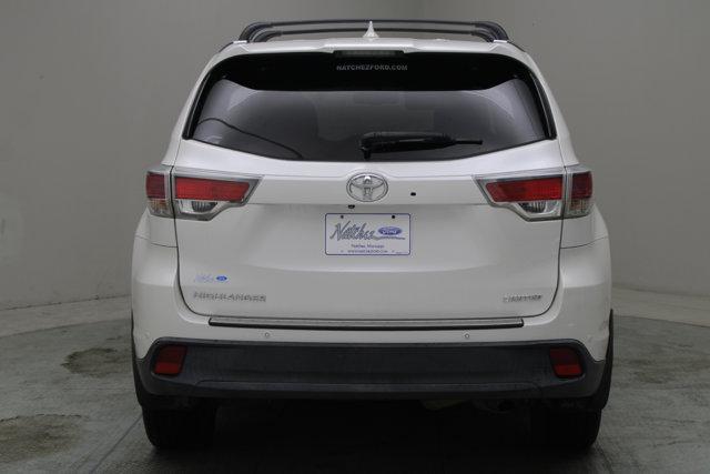 used 2015 Toyota Highlander car, priced at $13,165