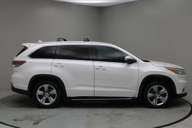 used 2015 Toyota Highlander car, priced at $13,165