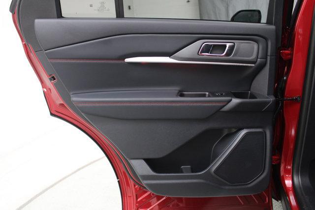 new 2025 Ford Explorer car, priced at $48,970