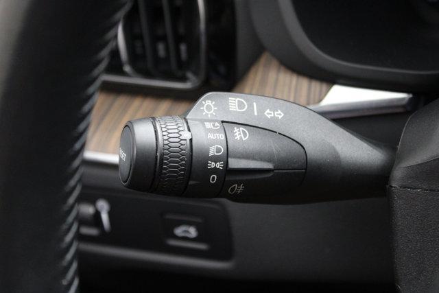 used 2022 Volvo XC60 car, priced at $35,949