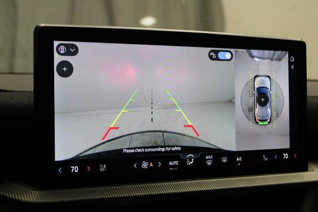 new 2025 Ford Explorer car