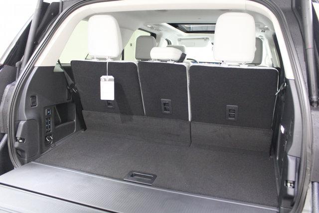 new 2025 Ford Expedition car, priced at $90,675