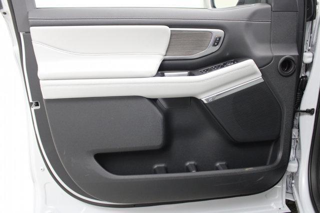 new 2025 Ford Expedition car, priced at $90,675