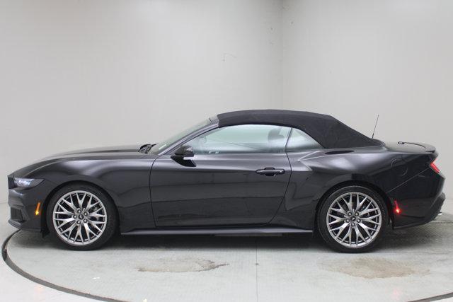 new 2025 Ford Mustang car