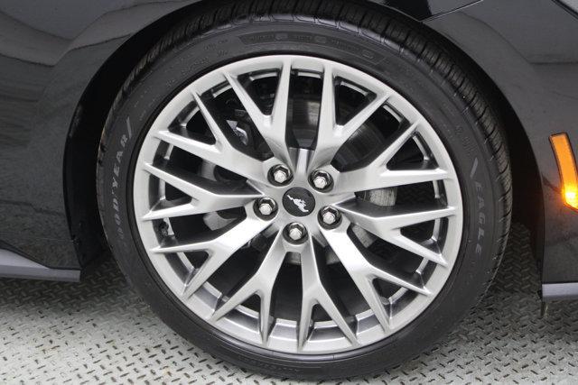 new 2025 Ford Mustang car