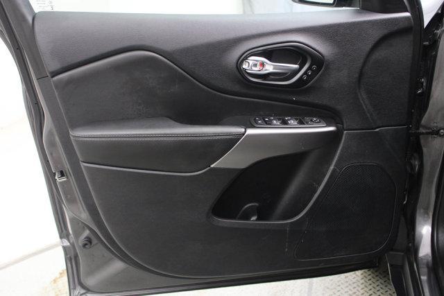 used 2022 Jeep Cherokee car, priced at $25,563