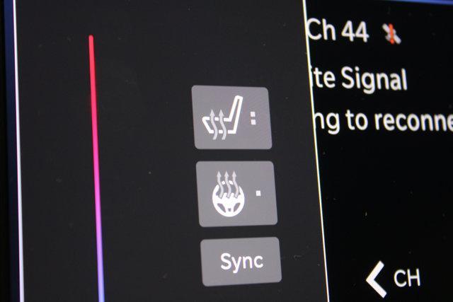 used 2023 Chrysler Pacifica car, priced at $25,714