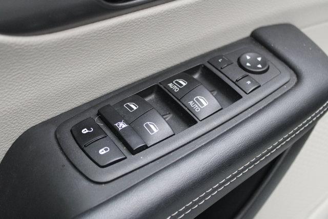 used 2023 Chrysler Pacifica car, priced at $25,714