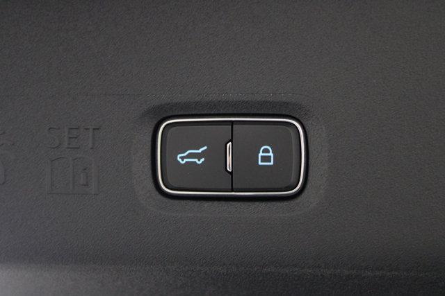 new 2025 Ford Expedition car, priced at $70,340