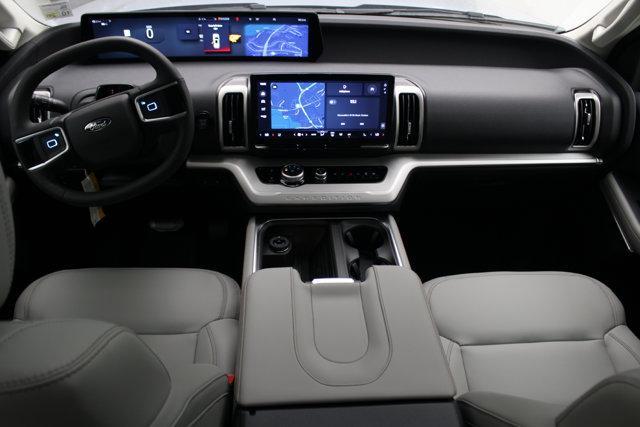 new 2025 Ford Expedition car, priced at $70,340