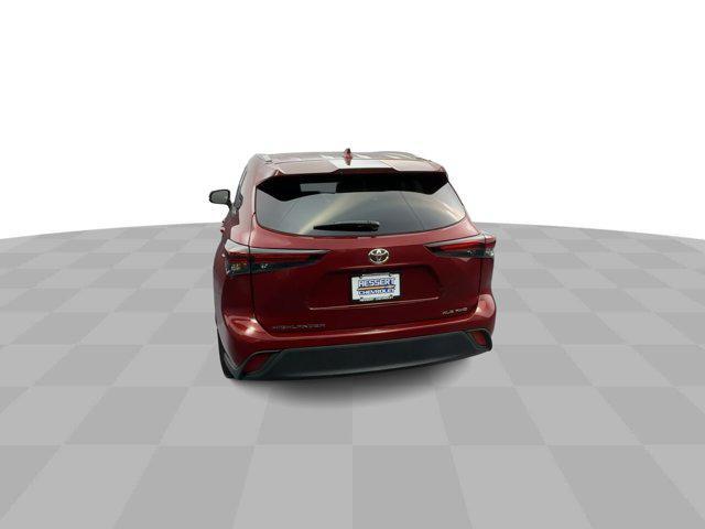 used 2024 Toyota Highlander car, priced at $41,487