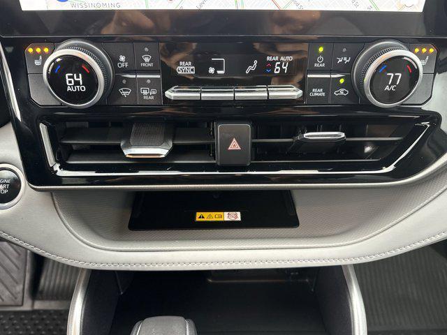 used 2024 Toyota Highlander car, priced at $41,487