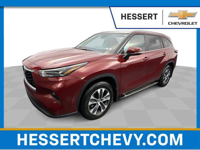 used 2024 Toyota Highlander car, priced at $41,487