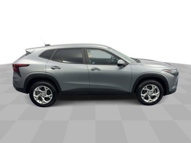 used 2025 Chevrolet Trax car, priced at $21,987