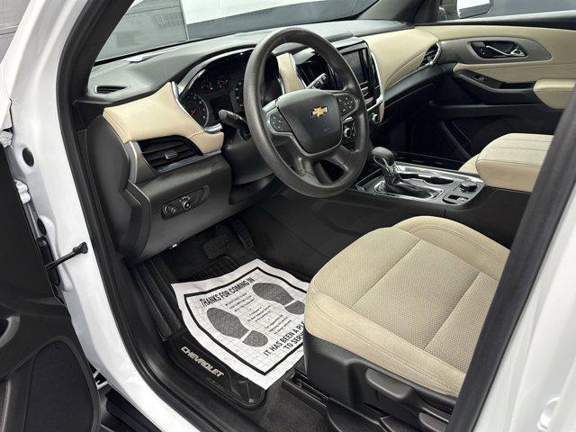 used 2023 Chevrolet Traverse car, priced at $26,987