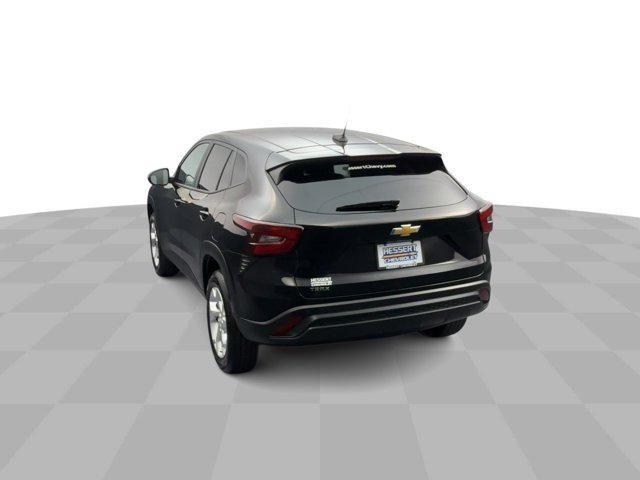 used 2025 Chevrolet Trax car, priced at $22,287