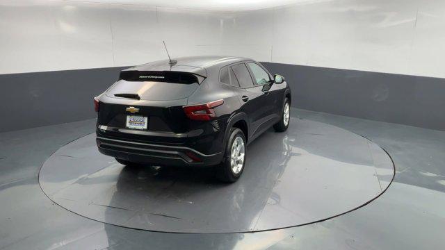 used 2025 Chevrolet Trax car, priced at $22,287