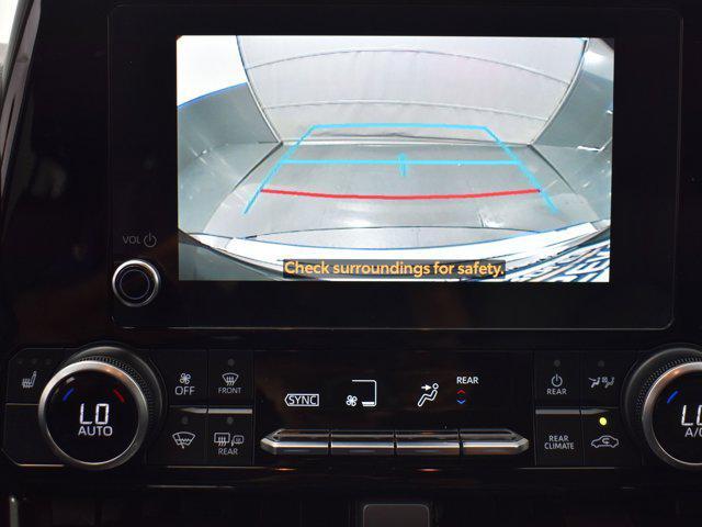 used 2023 Toyota Highlander car, priced at $32,987