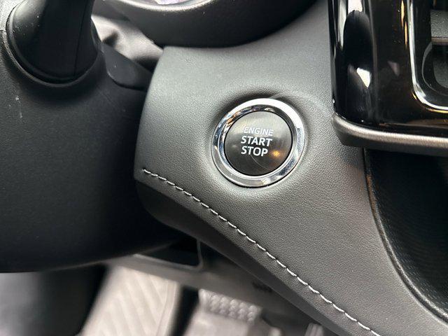 used 2023 Toyota Highlander car, priced at $31,987