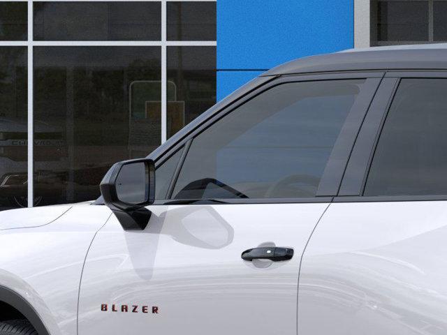 new 2025 Chevrolet Blazer car, priced at $39,925