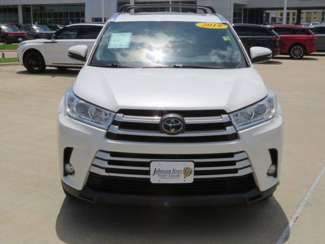 used 2019 Toyota Highlander car, priced at $24,941