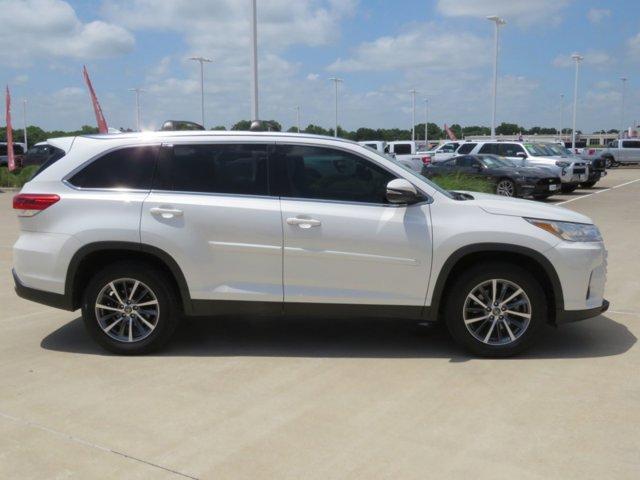 used 2019 Toyota Highlander car, priced at $24,941