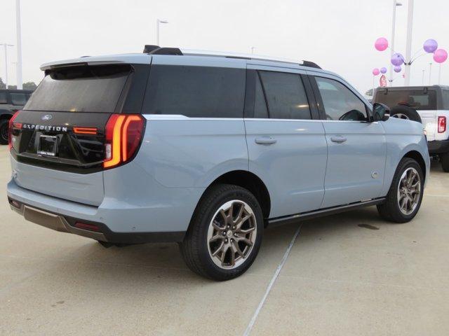 new 2025 Ford Expedition car, priced at $84,846