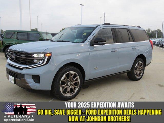 new 2025 Ford Expedition car, priced at $84,846